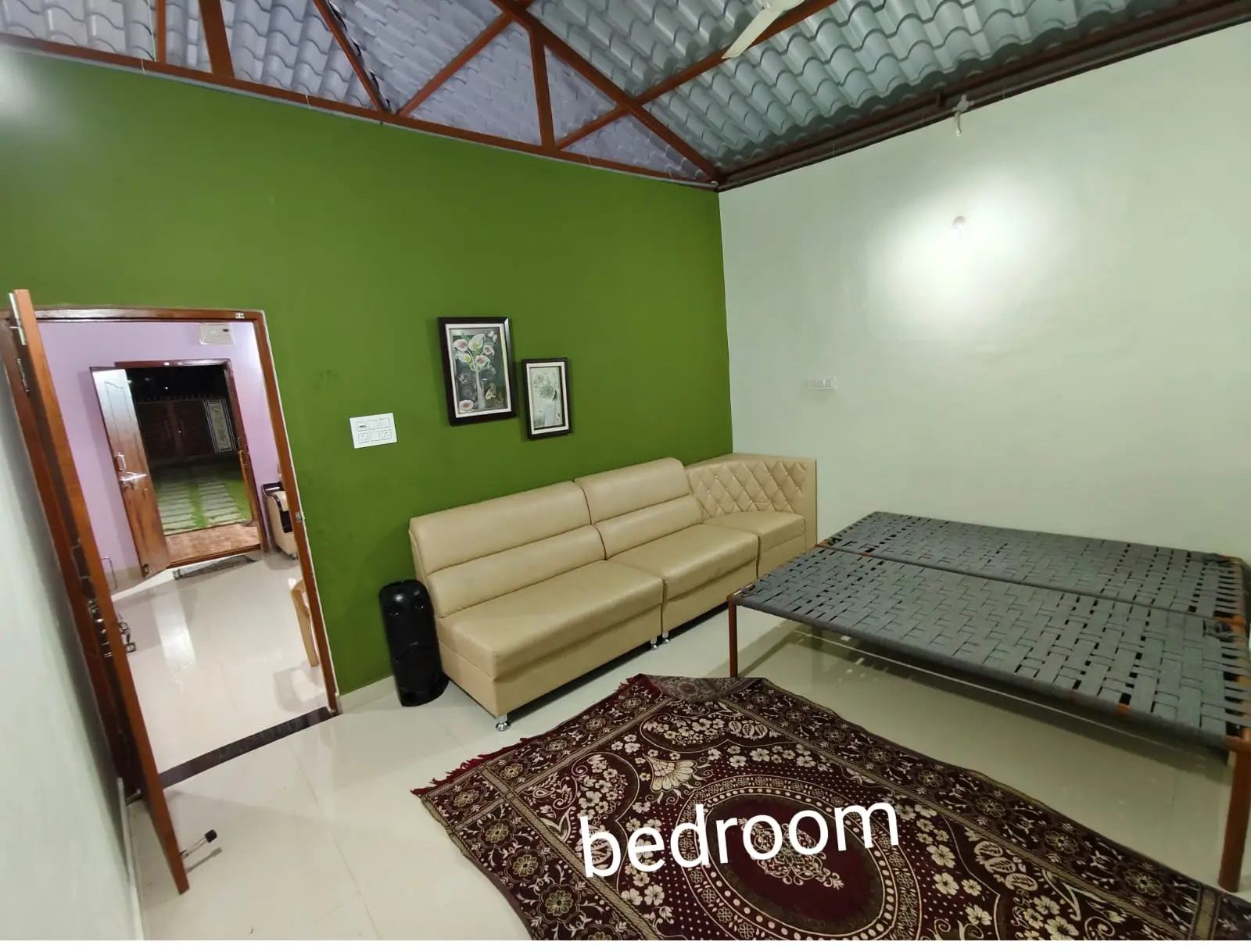 guest house in chowdariguda